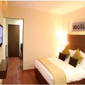 Time Square - The Landmark Hotel Hyderabad Room photo